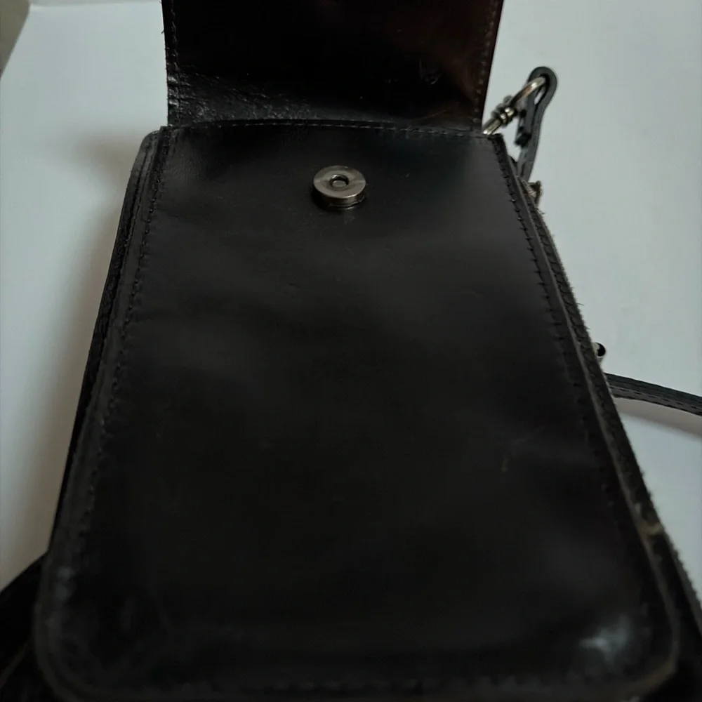 Patricia Nash Chiavella Phone Black Crossbody Bag Wallet NWOT - Picture 12 of 12